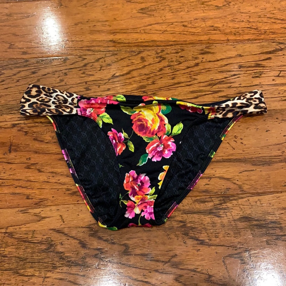 victoria’s secret bikini bottoms